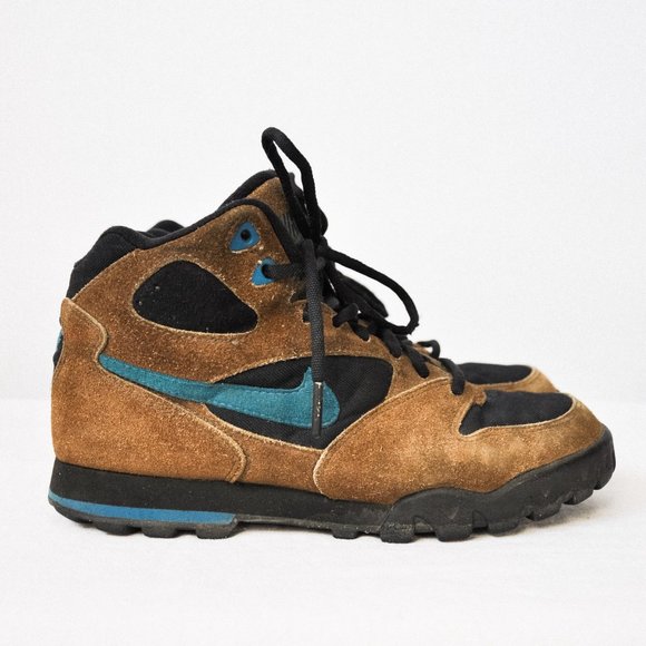 1994 Nike Calder Hiking Boots - Picture 2 of 13